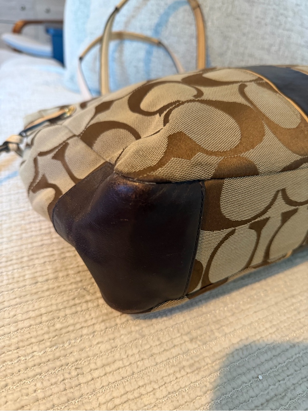 Coach Kelsey Sig Canvas Tote & Hamptons Sig Wallet 11x15 - Picture 5 of 16